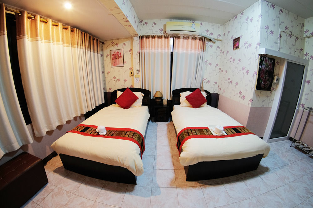 Baan Issara Boutique Hotel Nan Exterior photo