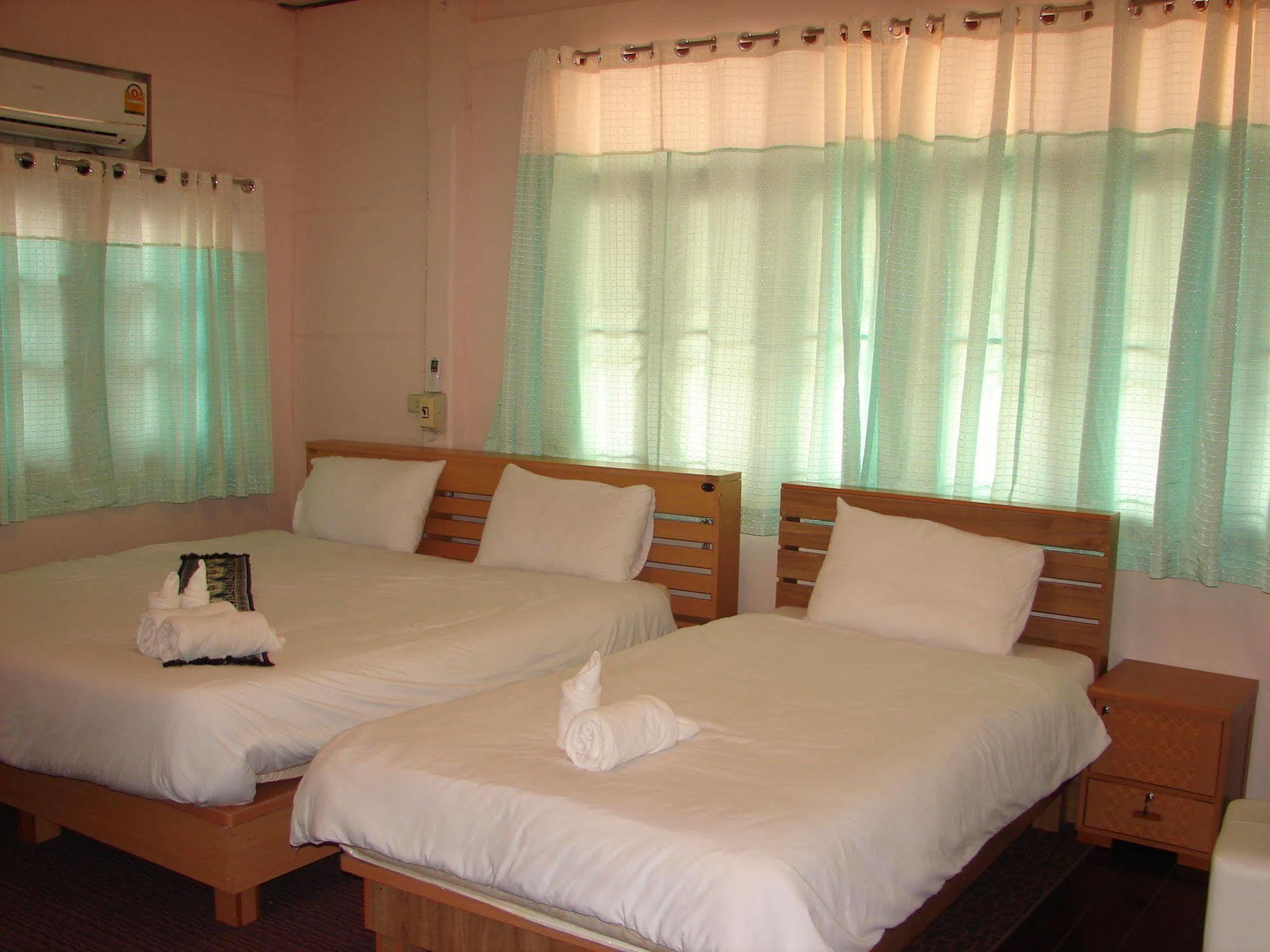Baan Issara Boutique Hotel Nan Exterior photo
