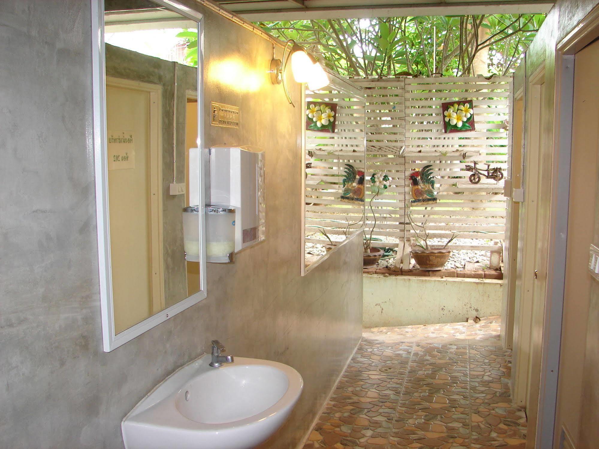 Baan Issara Boutique Hotel Nan Exterior photo